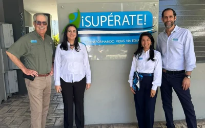 Estrechando lazos con el Programa Empresarial ¡Supérate!